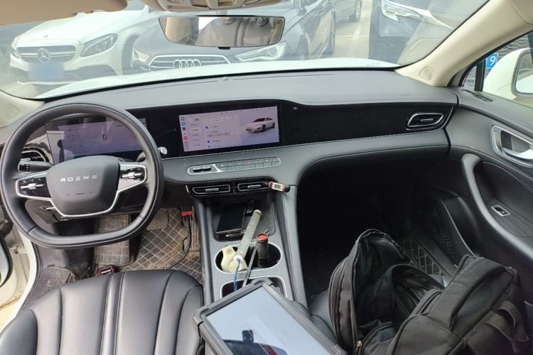 Used Roewe D7 2023 DMH 125km Superior Edition Center Console