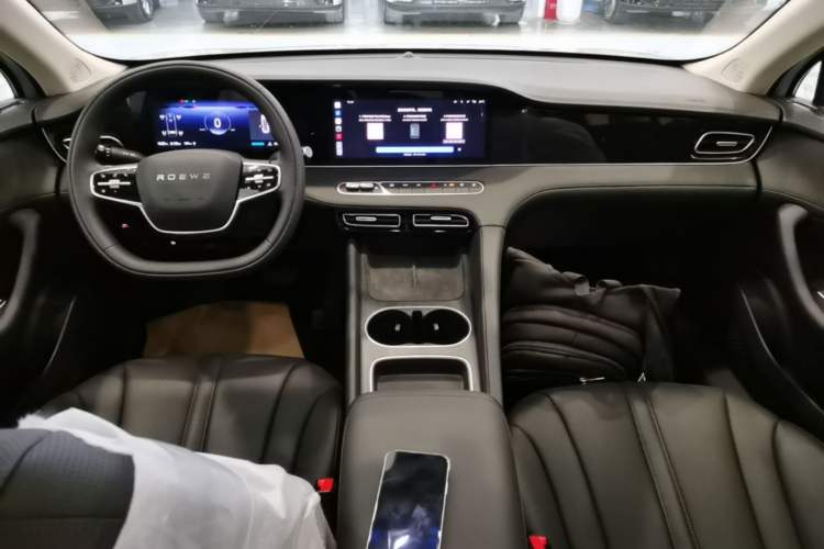 Used Roewe D7 2023 DMH 125km Superior Edition Center Console