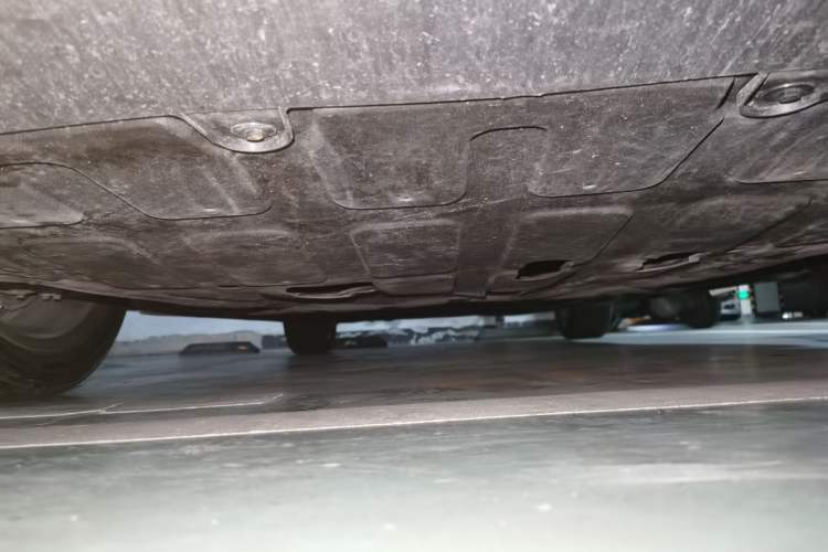 Used Roewe D7 2023 DMH 125km Excellence Edition Chassis Front