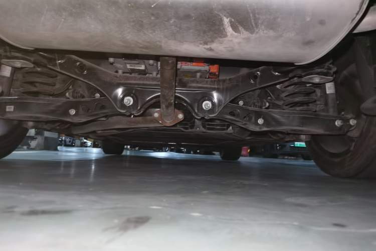 Used Roewe D7 2023 DMH 125km Excellence Edition Chassis Rear