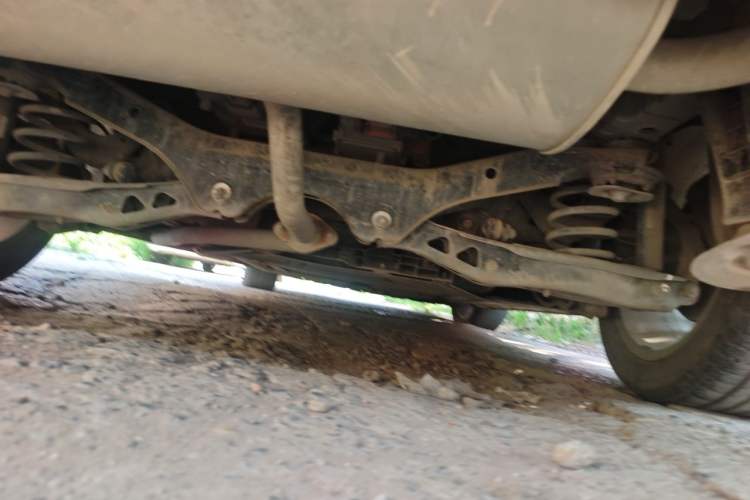 Used Roewe D7 2023 DMH 125km Superior Edition Chassis Rear