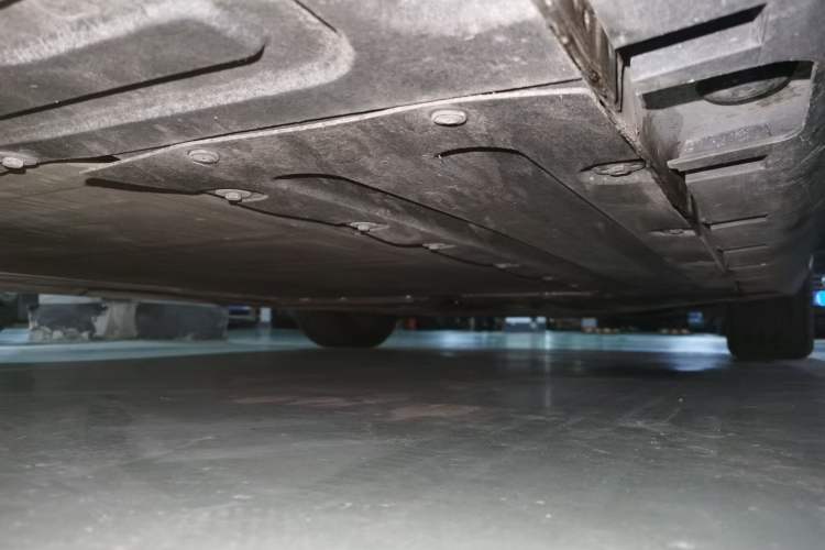 Used Roewe D7 2023 DMH 125km Excellence Edition Chassis Rear Right