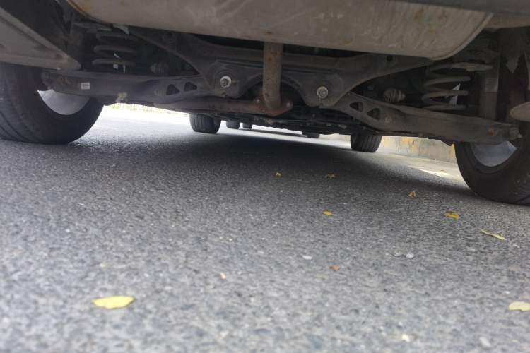 Used Roewe D7 2023 DMH 125km Superior Edition Chassis Rear