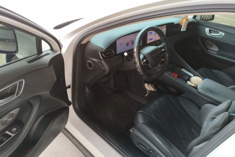 Used Roewe D7 2023 DMH 125km Excellence Edition Driver Seat