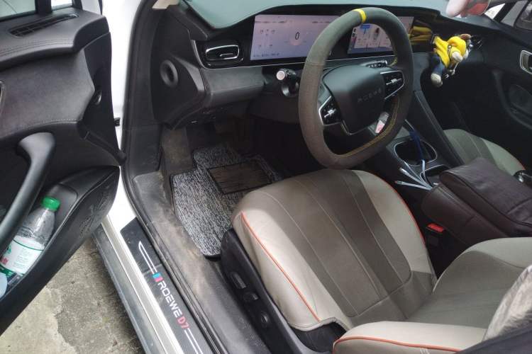 Used Roewe D7 2023 DMH 125km Excellence Edition Driver Seat