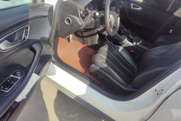 Used Roewe D7 2023 DMH 125km Superior Edition Driver Seat