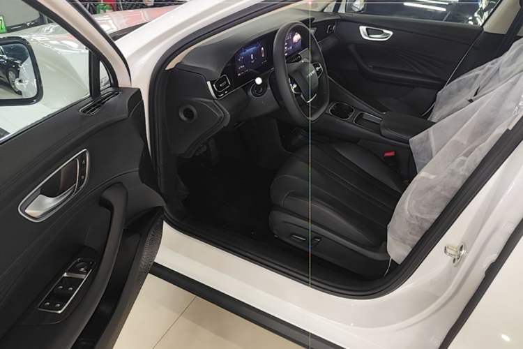 Used Roewe D7 2023 DMH 125km Superior Edition Driver Seat