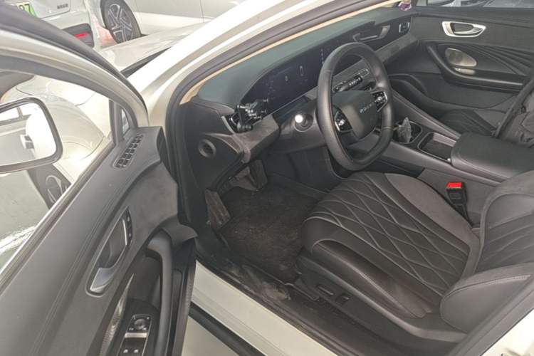 Used Roewe D7 2023 EV 510km Rear-Drive Excellence Edition Driver Seat