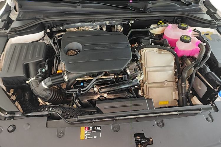 Used Roewe D7 2023 DMH 125km Superior Edition Engine Bay