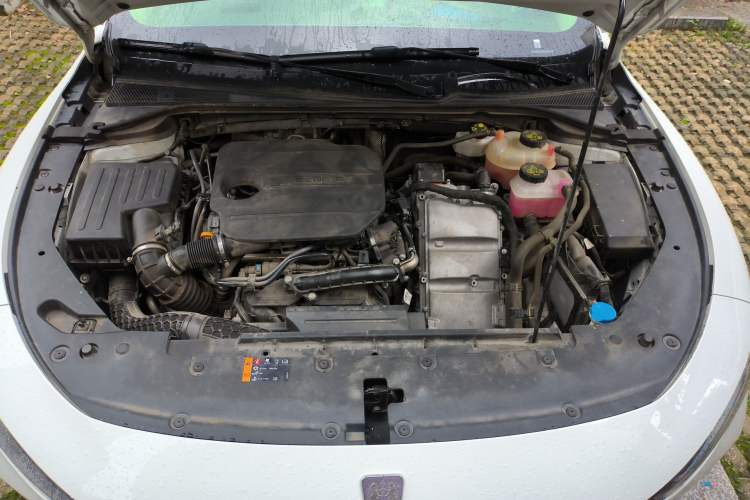 Used Roewe D7 2023 DMH 125km Flagship Edition Engine Bay