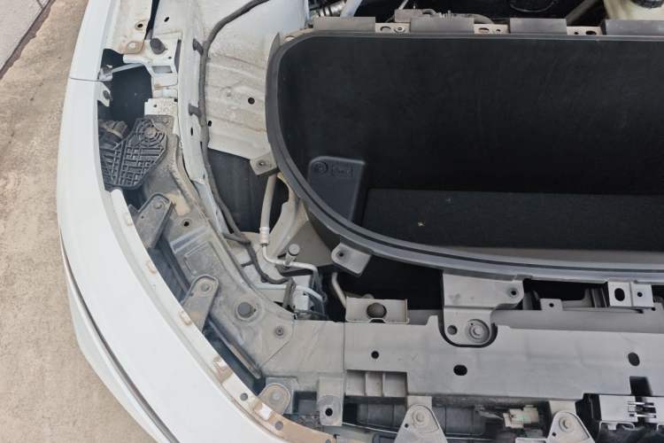 Used Roewe D7 2023 EV 510km Rear-Drive Flagship Edition Engine Bay Right