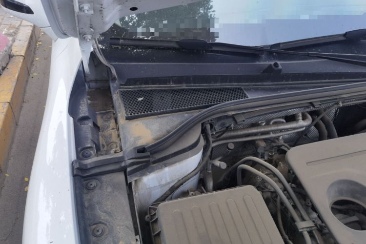 Used Roewe D7 2023 DMH 125km Superior Edition Engine Bay Right