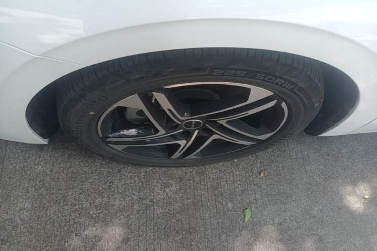Used Roewe D7 2023 DMH 125km Excellence Edition Exterior 2
