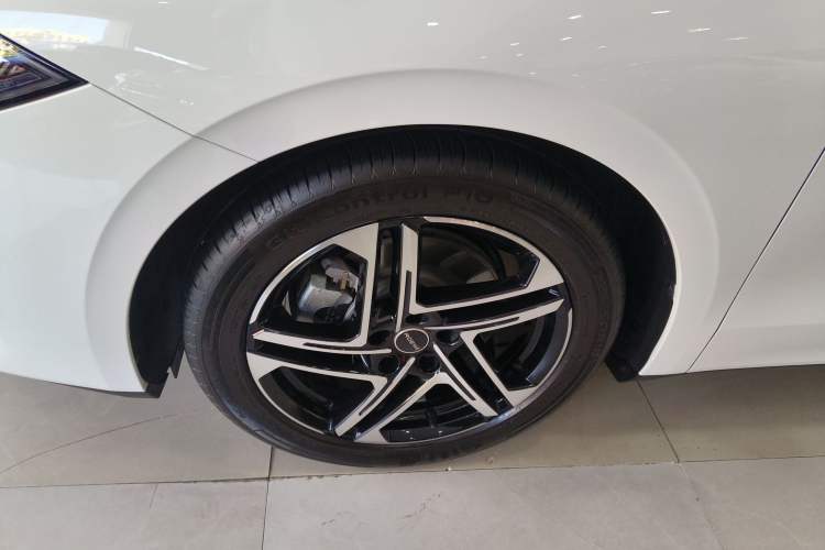 Used Roewe D7 2023 DMH 125km Superior Edition Exterior 3