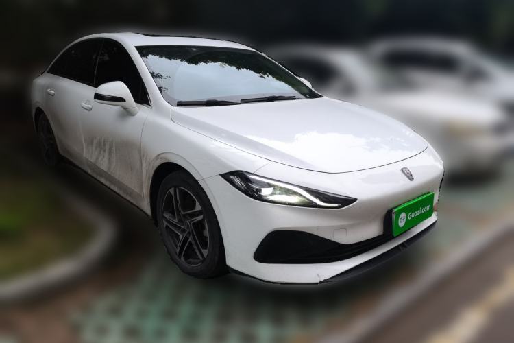 Used Roewe D7 2023 DMH 125km Superior Edition Front Right 45 Deg