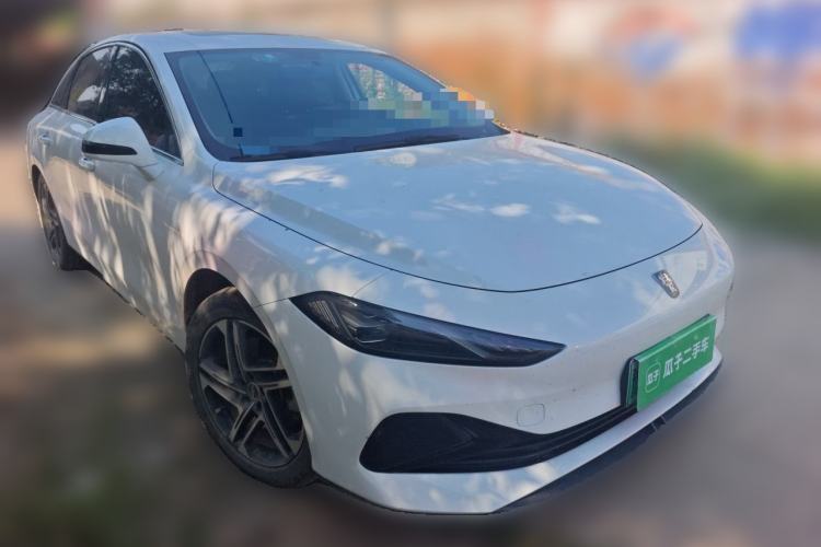 Used Roewe D7 2023 DMH 125km Superior Edition Front Right 45 Deg