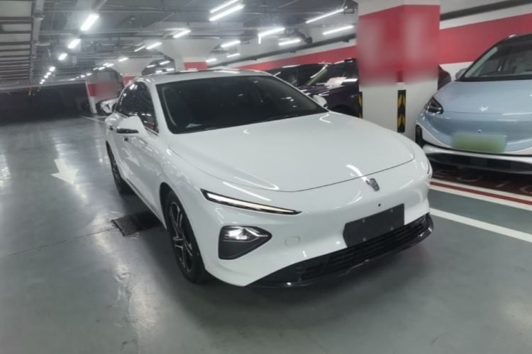 Used Roewe D7 2023 EV 510km Rear-Drive Flagship Edition Front Right 45 Deg