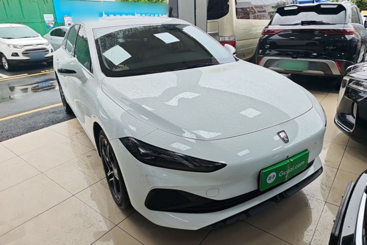 Used Roewe D7 2023 DMH 125km Excellence Edition Front Right 45 Deg