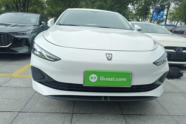 Used Roewe D7 2023 DMH 125km Superior Edition Front