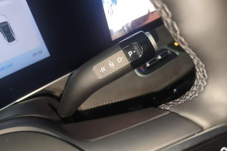 Used Roewe D7 2023 EV 510km Rear-Drive Excellence Edition Gear Lever