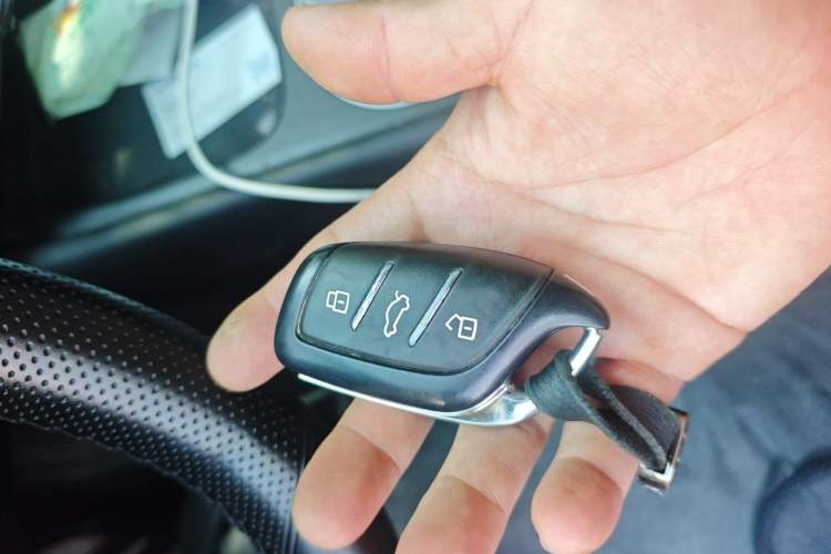 Used Roewe D7 2023 DMH 125km Superior Edition Gear Lever