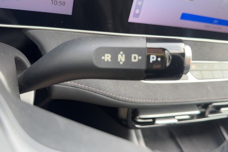 Used Roewe D7 2023 EV 510km Rear-Drive Flagship Edition Gear Lever