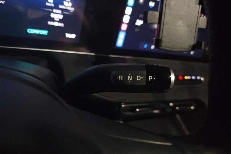 Used Roewe D7 2023 EV 510km Rear-Drive Flagship Edition Gear Lever