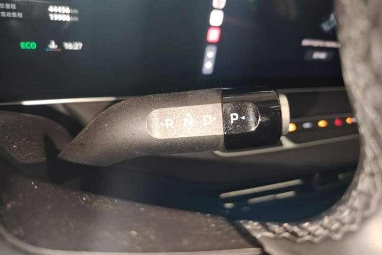 Used Roewe D7 2023 DMH 125km Superior Edition Gear Lever