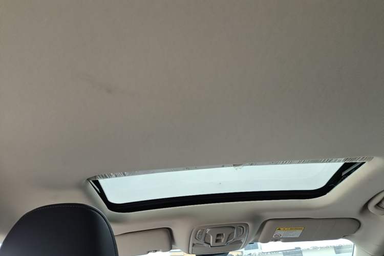 Used Roewe D7 2023 DMH 125km Superior Edition Headliner