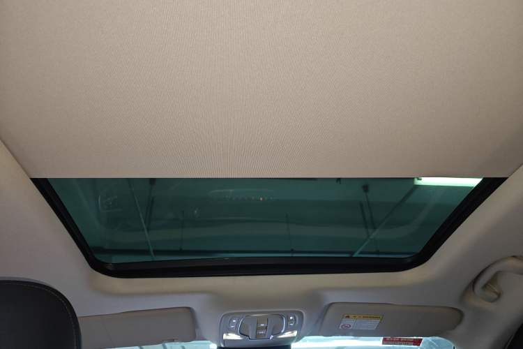 Used Roewe D7 2023 EV 510km Rear-Drive Flagship Edition Headliner