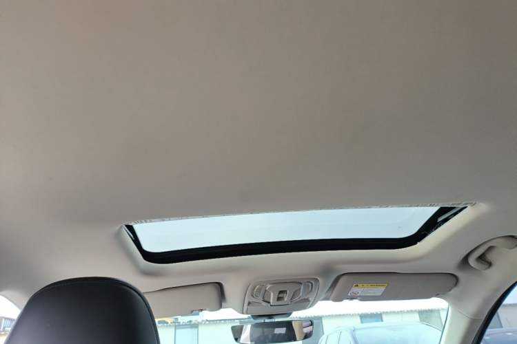 Used Roewe D7 2023 DMH 125km Superior Edition Headliner