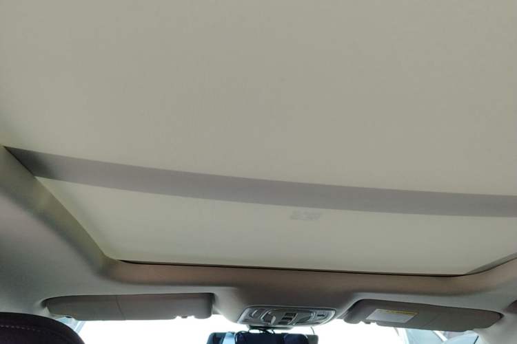 Used Roewe D7 2023 DMH 125km Excellence Edition Headliner