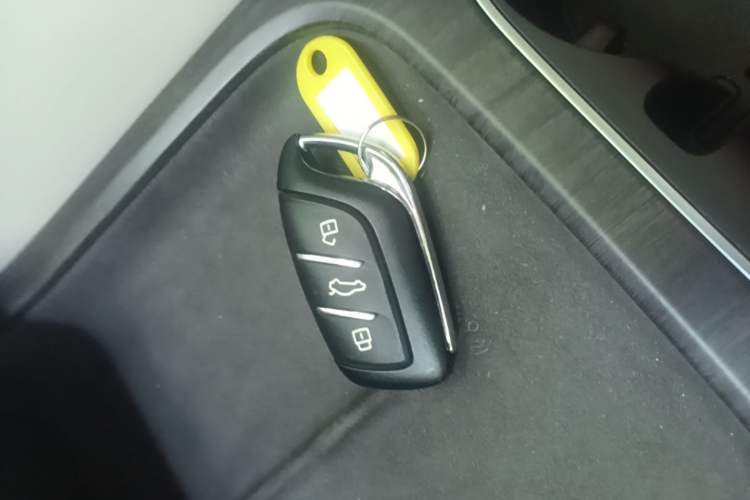 Used Roewe D7 2023 DMH 125km Excellence Edition Interior 1