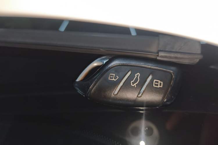 Used Roewe D7 2023 DMH 125km Superior Edition Interior 1