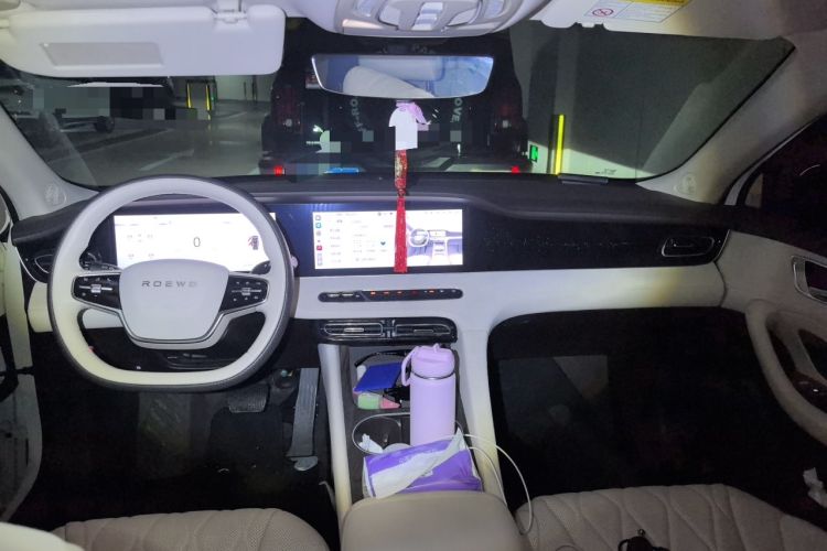 Used Roewe D7 2023 DMH 125km Excellence Edition Interior 2