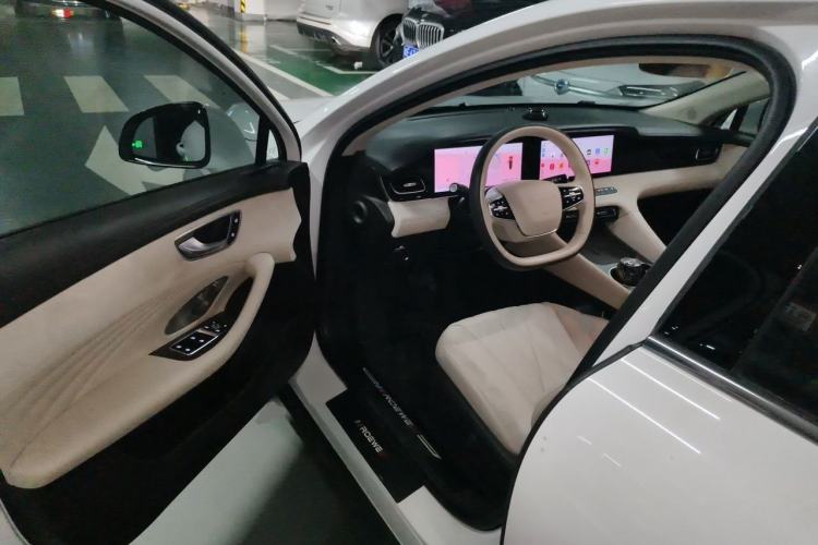 Used Roewe D7 2023 DMH 125km Flagship Edition Interior 3