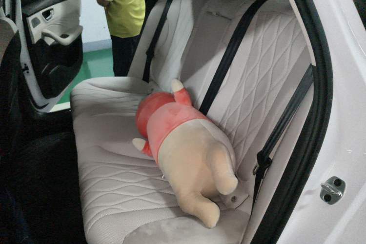 Used Roewe D7 2023 DMH 125km Flagship Edition Interior 4