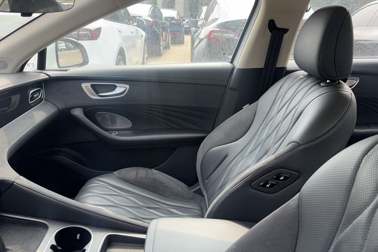 Used Roewe D7 2023 EV 510km Rear-Drive Flagship Edition Interior 4