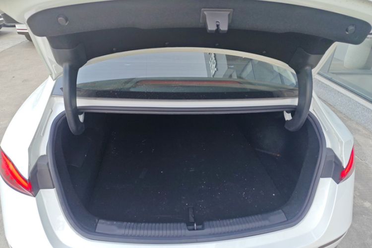 Used Roewe D7 2023 EV 510km Rear-Drive Flagship Edition Interior 8