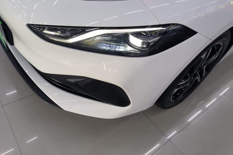 Used Roewe D7 2023 DMH 125km Excellence Edition Left Front Headlight