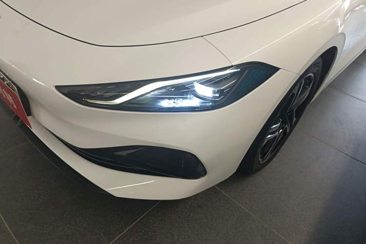 Used Roewe D7 2023 DMH 125km Excellence Edition Left Front Headlight