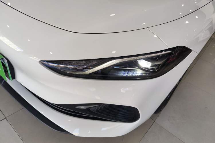 Used Roewe D7 2023 DMH 125km Superior Edition Left Front Headlight