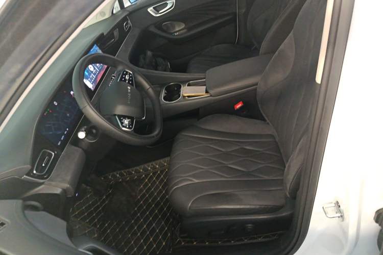 Used Roewe D7 2023 DMH 125km Excellence Edition Left Front Seat