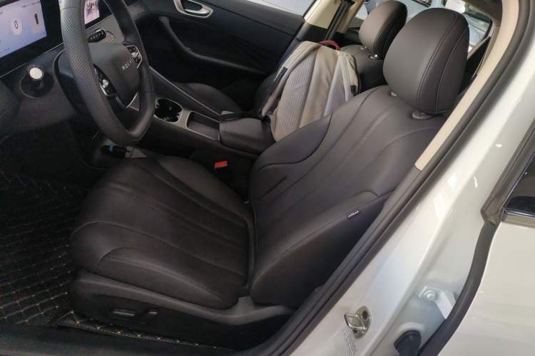 Used Roewe D7 2023 DMH 125km Superior Edition Left Front Seat