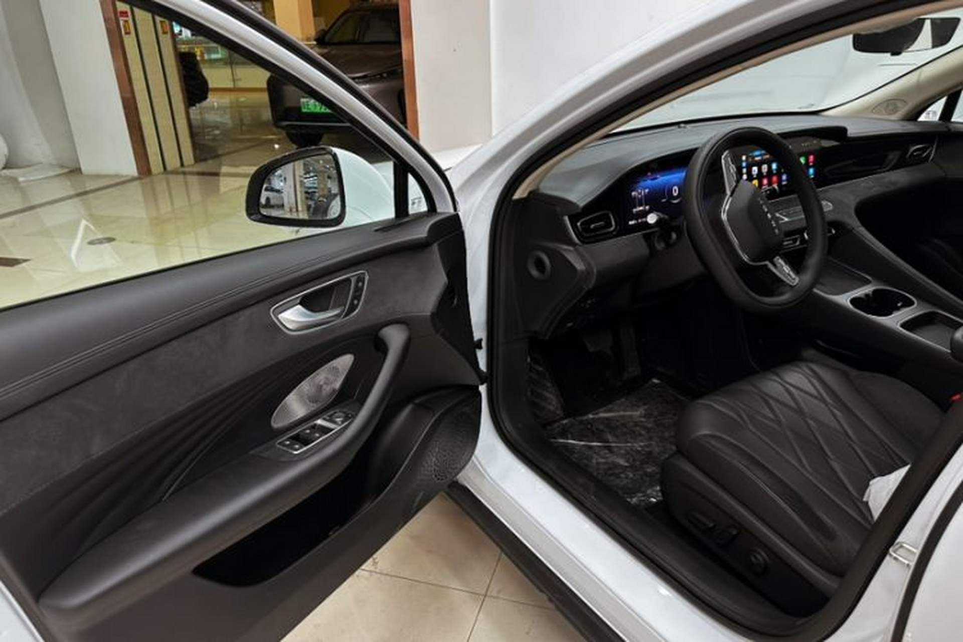 Used Roewe D7 2023 DMH 125km Excellence Edition Left Front Seat