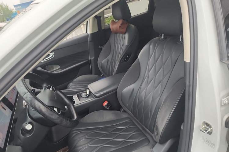 Used Roewe D7 2023 EV 510km Rear-Drive Flagship Edition Left Front Seat