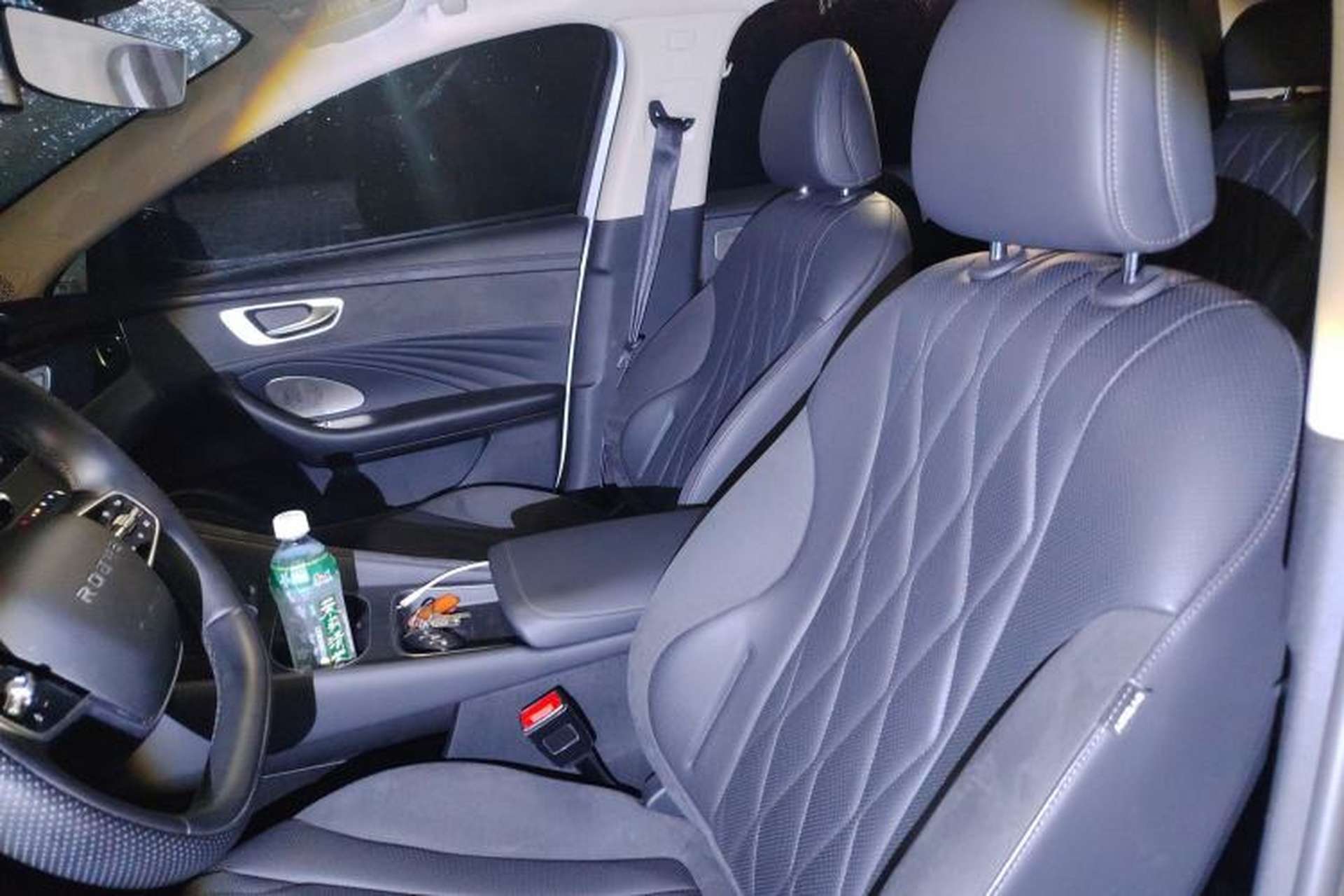 Used Roewe D7 2023 DMH 125km Excellence Edition Left Front Seat