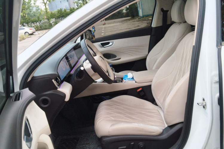 Used Roewe D7 2023 DMH 125km Excellence Edition Left Front Seat