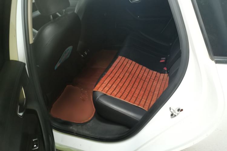 Used Roewe D7 2023 DMH 125km Superior Edition Left Rear Seat