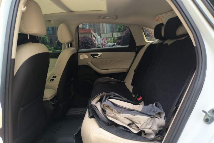Used Roewe D7 2023 DMH 125km Flagship Edition Left Rear Seat